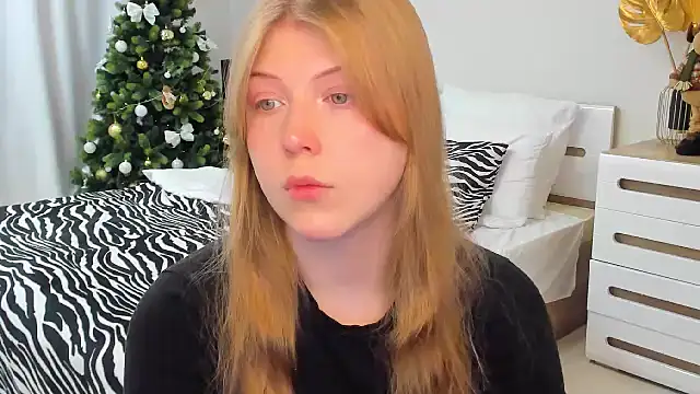 Stella Light online show from December 2025 04:17:01 AM