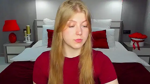 Snapshot of Stella_Light chatting on June 2026 05:24:02 AM Stella Light online show from June 2026 05:24:02 AM