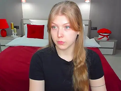 Stella Light online show from December 2025 10:58:02 AM