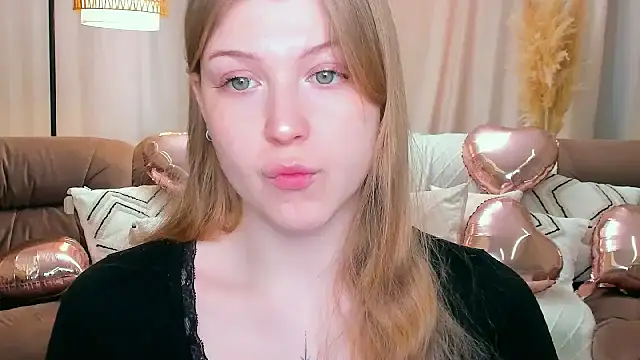 Stella Light online show from February 2026 04:34:01 AM