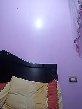 SandyAmr online show from June 2026 02:22:02 PM