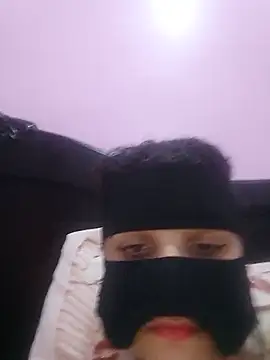 SandyAmr online show from June 2026 08:42:01 AM