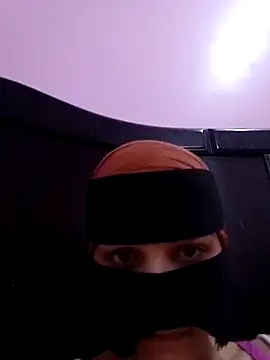 SandyAmr online show from March 2026 07:37:02 AM