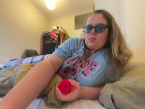 Scarletcum22 online show from February 2026 09:28:02 AM