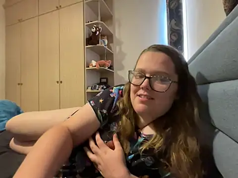 Scarletcum22 online show from November 2025 12:09:02 PM