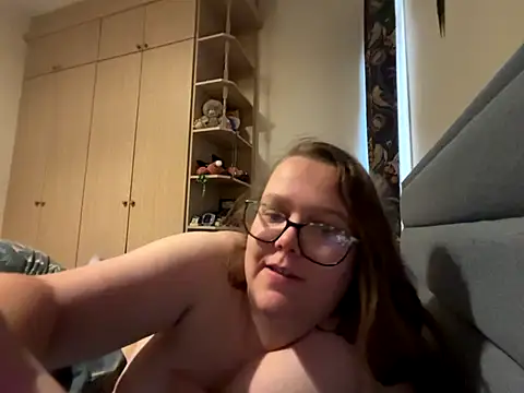 Snapshot of Scarletcum22 chatting on October 2025 09:01:01 AM Scarletcum22 online show from October 2025 09:01:01 AM