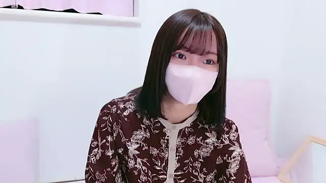 Snapshot of xKoharux chatting on November 2025 10:18:01 AM xKoharux online show from November 2025 10:18:01 AM