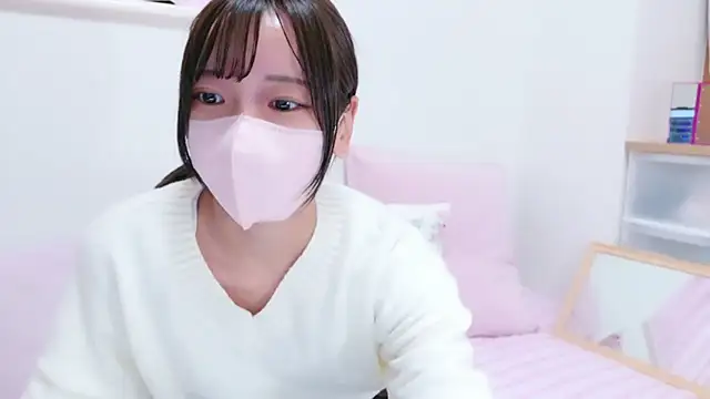 Snapshot of xKoharux chatting on November 2025 09:47:02 AM xKoharux online show from November 2025 09:47:02 AM