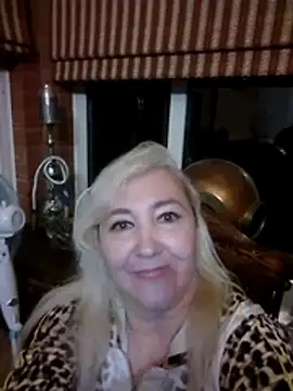LadyKriss online show from May 2026 07:01:02 PM