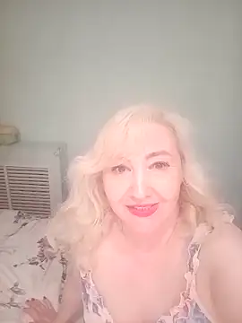 LadyKriss online show from March 2026 09:32:02 PM