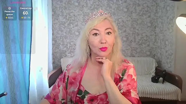 LadyKriss online show from July 2026 04:31:01 AM