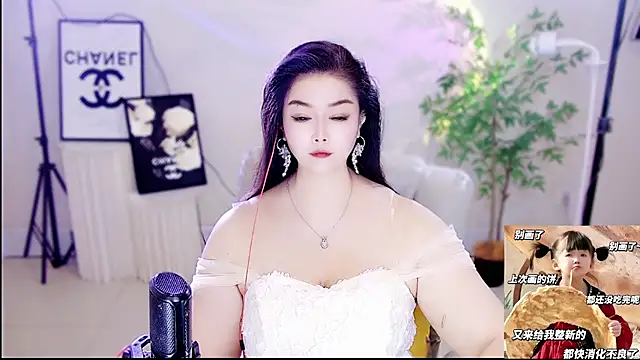 Alisa-0717 online show from October 2025 08:14:01 AM