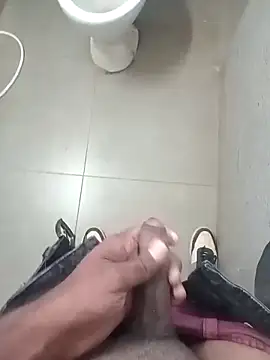 HeatableRevan online show from March 2026 12:20:02 PM