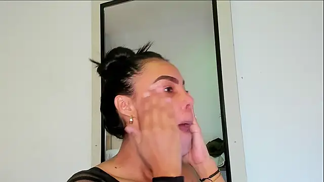 Blackywhiite online show from November 2025 06:01:02 AM