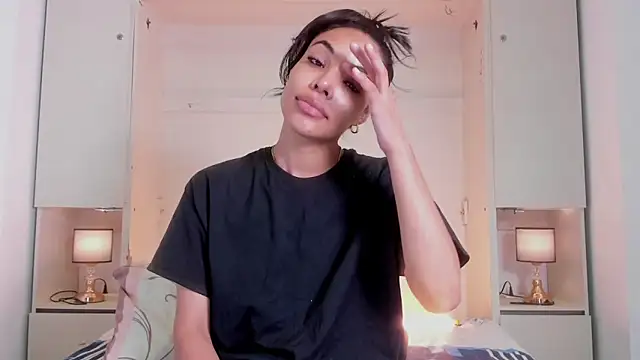 Blackywhiite online show from December 2025 06:37:01 AM