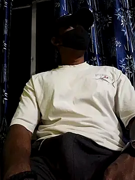 Snapshot of bindasbruno chatting on November 2025 08:25:02 PM bindasbruno online show from November 2025 08:25:02 PM