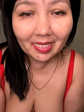 Snapshot of Love__Mom chatting on October 2025 07:03:01 PM Love Mom online show from October 2025 07:03:01 PM