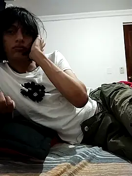 Snapshot of sophiasleepy1 chatting on December 2025 05:52:02 AM sophiasleepy1 online show from December 2025 05:52:02 AM