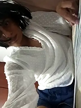 Snapshot of sophiasleepy1 chatting on October 2025 06:17:01 PM sophiasleepy1 online show from October 2025 06:17:01 PM