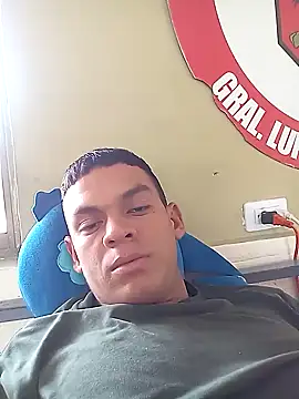 DanielTuPapi1992 online show from October 2025 03:04:02 PM