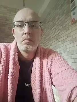 Cedric7653 online show from March 2026 10:38:02 AM