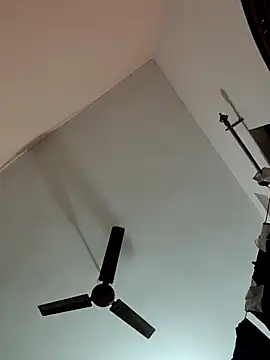 UNIT734 online show from November 2025 06:56:01 PM