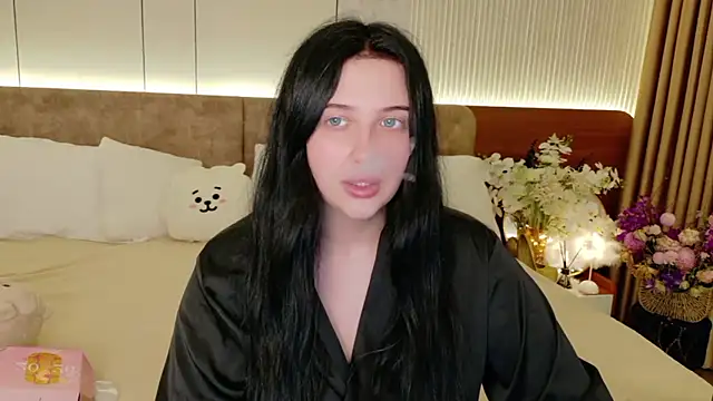 Felicia Herceg online show from January 2026 03:17:02 PM