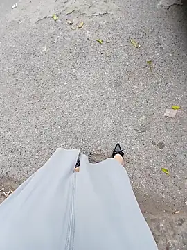 Mina-02 online show from October 2025 08:24:02 AM