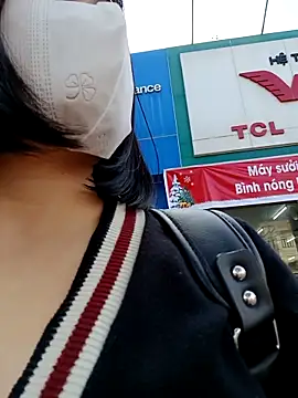 Mina-02 online show from December 2025 07:57:01 AM