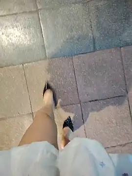 Mina-02 online show from June 2026 11:41:01 AM