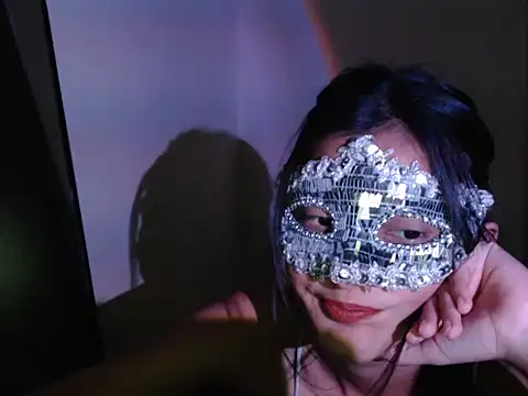 Hottie hania online show from November 2025 05:28:01 PM