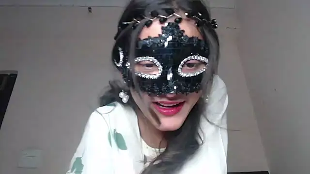 Hottie hania online show from February 2026 06:26:01 PM