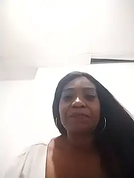 Snapshot of laseducida chatting on October 2025 11:27:02 PM laseducida online show from October 2025 11:27:02 PM