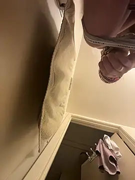 Good-naturedLSDsex online show from April 2026 10:00:01 AM