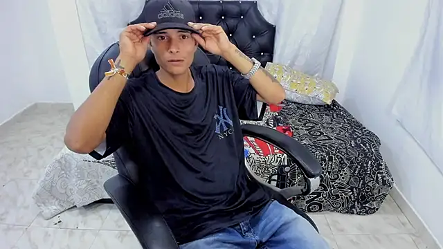 paul booy online show from October 2025 02:21:02 AM