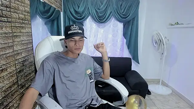 paul booy online show from November 2025 03:28:02 AM