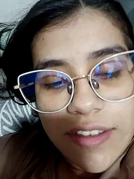 Thais jhadav online show from October 2025 11:25:01 PM