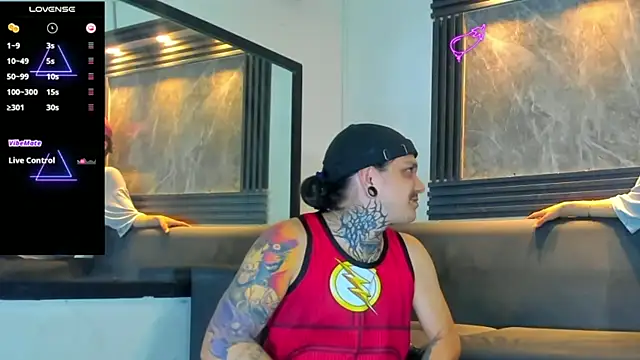 Snapshot of _AlecLawrence chatting on December 2025 01:10:02 PM AlecLawrence online show from December 2025 01:10:02 PM