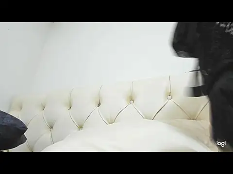 Mel rooss online show from March 2026 05:58:01 PM