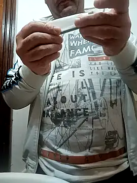 Snapshot of Romaeterna_ chatting on October 2025 11:47:02 PM Romaeterna online show from October 2025 11:47:02 PM