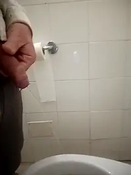 Snapshot of Romaeterna_ chatting on November 2025 05:52:02 PM Romaeterna online show from November 2025 05:52:02 PM