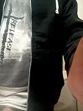 Snapshot of Romaeterna_ chatting on November 2025 10:32:01 PM Romaeterna online show from November 2025 10:32:01 PM