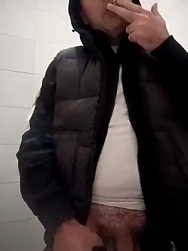 Snapshot of Romaeterna_ chatting on December 2025 06:12:01 PM Romaeterna online show from December 2025 06:12:01 PM