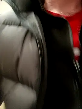 Snapshot of Romaeterna_ chatting on December 2025 08:01:01 PM Romaeterna online show from December 2025 08:01:01 PM