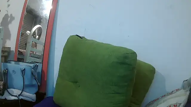 CarlaBrasuca online show from April 2026 07:37:02 AM