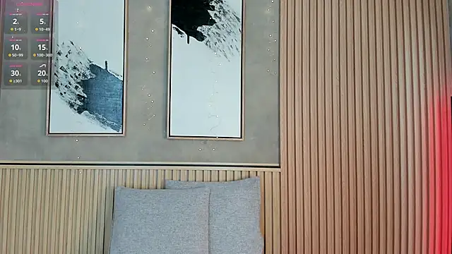 Lily Vale online show from November 2025 06:51:02 PM