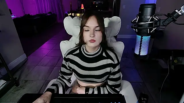 AngieFae  online show from October 2025 01:38:02 AM