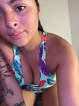 morenaQueen  online show from November 2025 08:20:02 PM