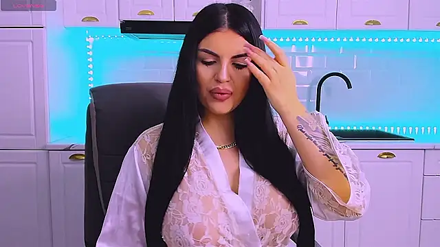 RheaLynn online show from February 2026 09:59:02 PM