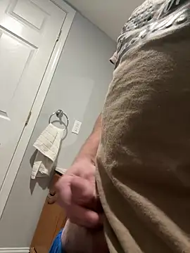 Snapshot of Kneetoe2025 chatting on December 2025 09:14:01 AM Kneetoe2025 online show from December 2025 09:14:01 AM